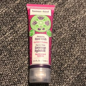 NWT Human + Kind Hand Scrub